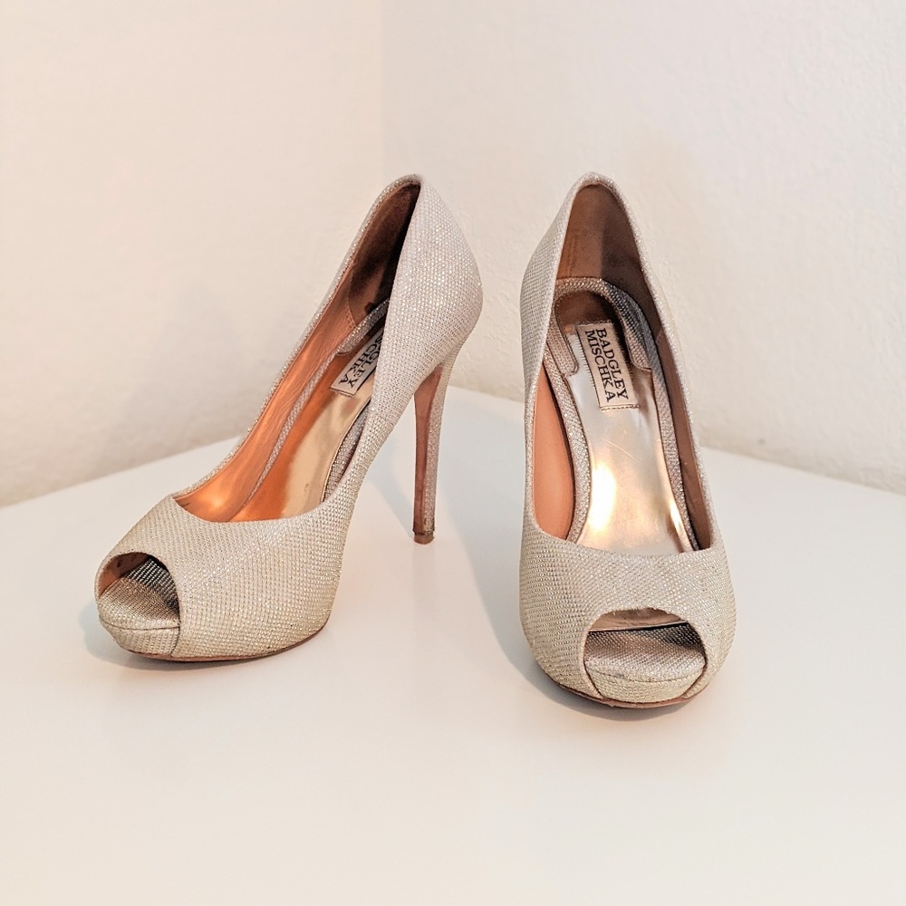 Badgley Mischka Ponderosa Chain Mesh Pump | Gold